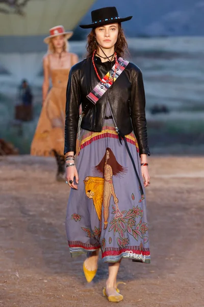 Look 39